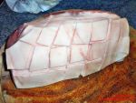 Schweinekrustenbraten mit eingeschnittener Schwarte