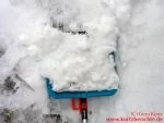 Schneeschieber Gardena KST40 18 Schaufel mit Schnee