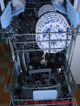 Geschirrspüler Beko DSFS 6830 - Innenraum mit Geschirr