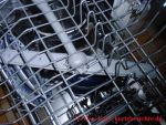 Geschirrspüler Beko DSFS 6830 - Wasserzuführung zum oberen Spülarm