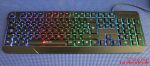 KLIM Chroma Tastatur - mit eingeschalteter Hintergrundbeleuchtung