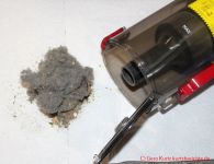 Powerffy Knight 11  Akku Staubsauger - geöffnete Staubsaugerklappe