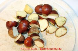 Kastanien in Würfel geschnitten