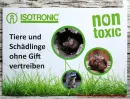 Gummierter An- und Ausschalter an der Gehäuseseite des ISOTRONIC Vertreibers