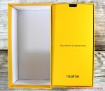 smartphone realme 8i - geöffnete Verpackung