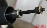 Demontage Gasdruckfeder - Kolbenstange mit Kugellager