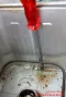 Brotbackautomat Clatronic BBA 2605 Kreuzschlitzschraubendreher löst die Schrauben des Backraums