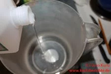 Blumen Glycerin einfüllen