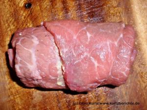 Roulade von der dicken zur dünnen Seite hin einrollen